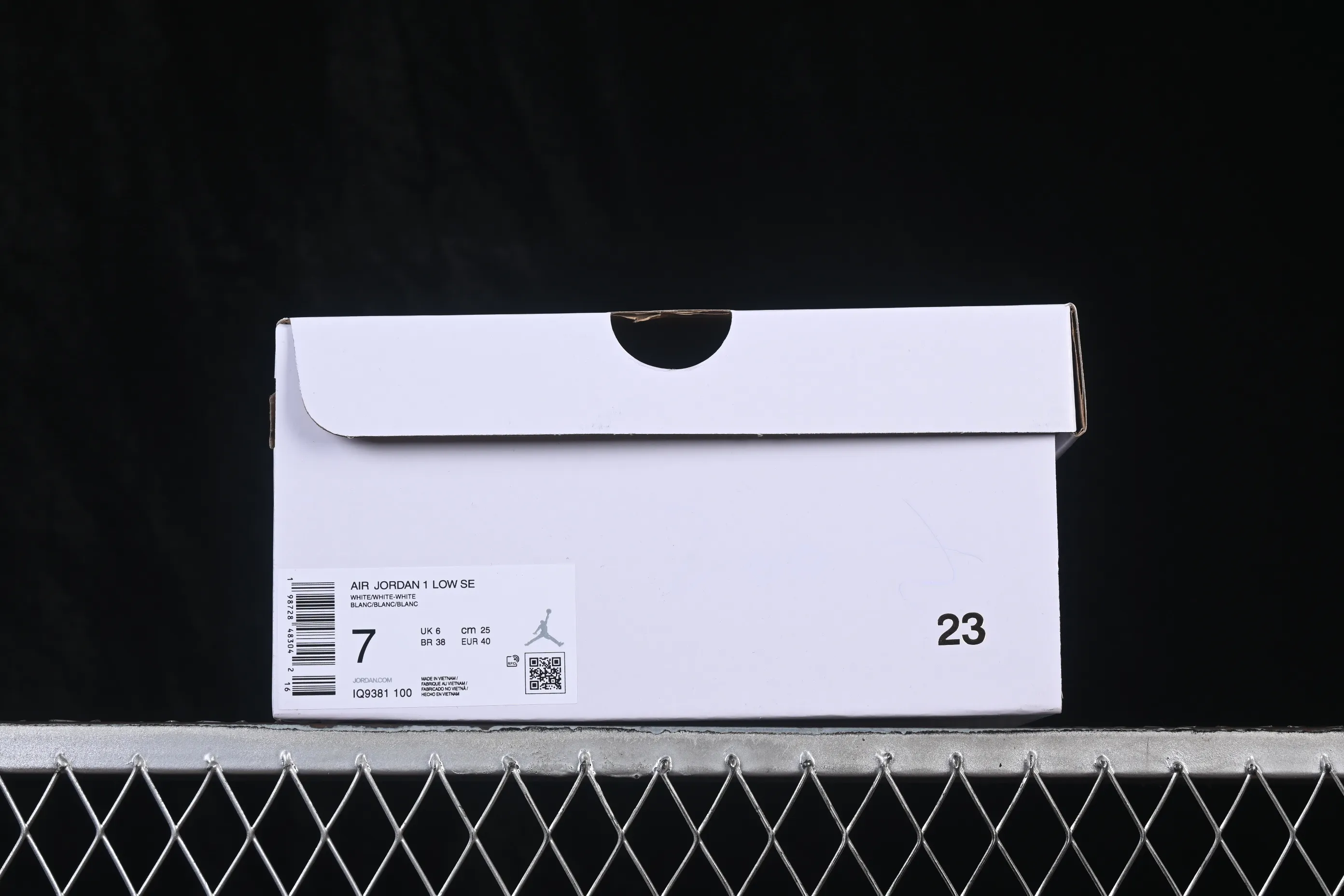 All categories Air Jordan Jordan series basketball shoes Air Jordan 1 Low Air Jordan 1 Low AJ1 Joe 1 all silver hook low-top retro culture basketball shoes IQ9381-100
